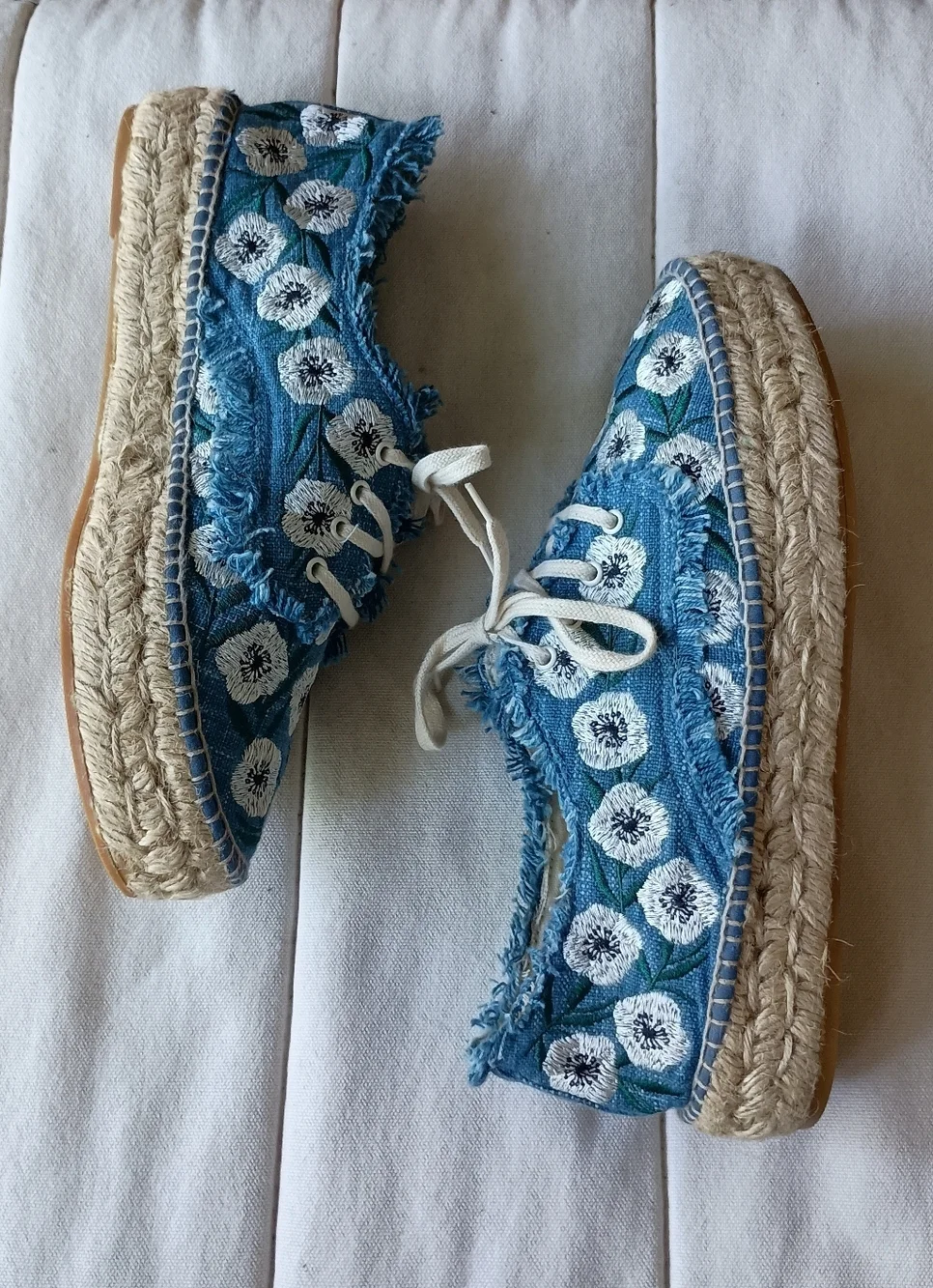 Leoffler Randall Alfie Blue Floral Embroidered Espadrille Sneakers_40